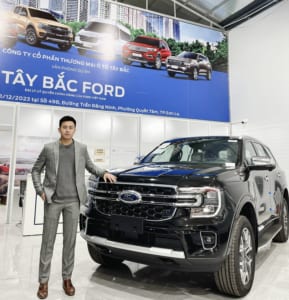 TÂY BẮC FORD VINH DANH TƯ VẤN BÁN HÀNG XUẤT SẮC THÁNG 12 VÀ QUÝ IV NĂM 2023